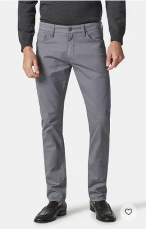 34 Heritage Courage Straight Leg Pants in Stormy CoolMax