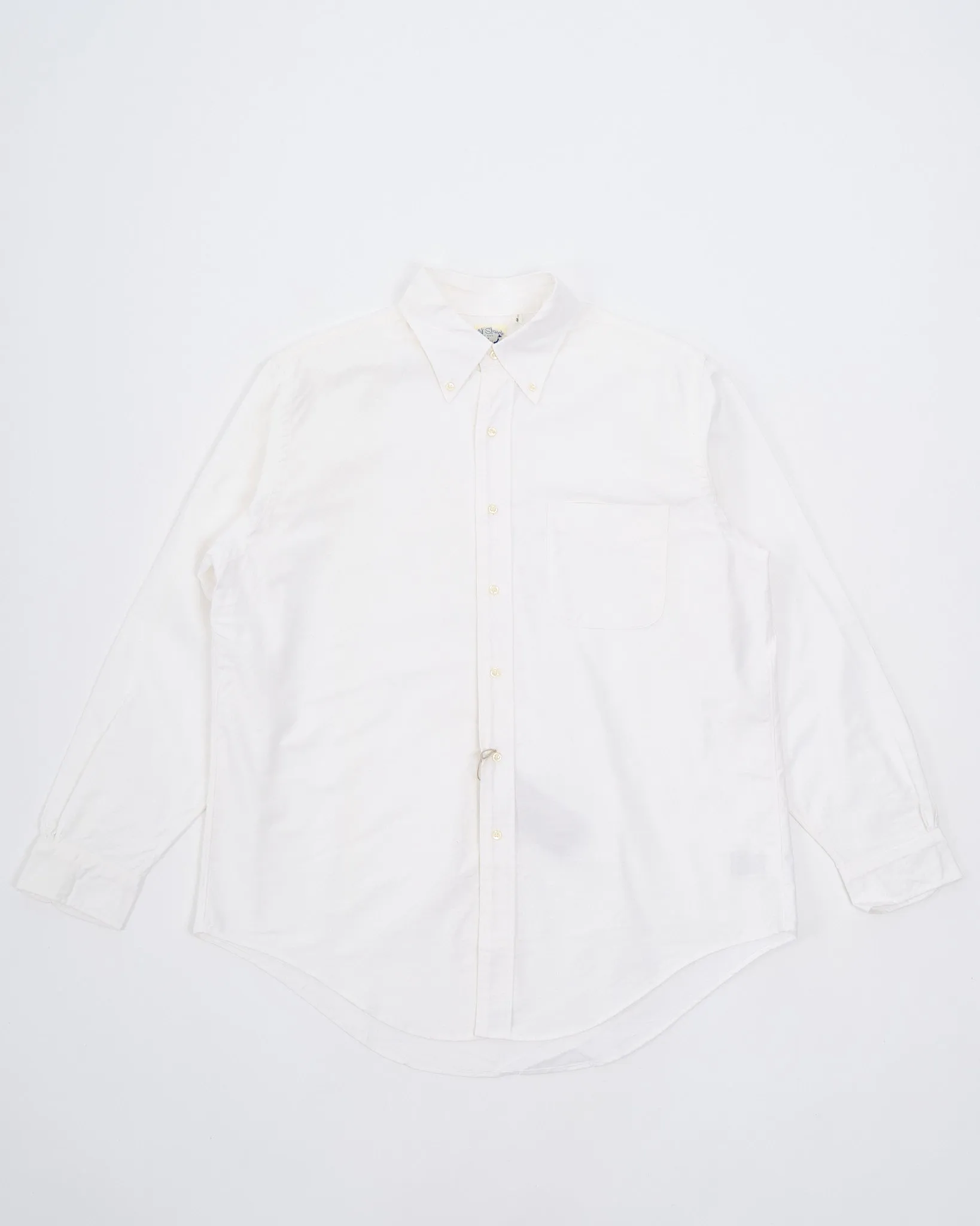 STANDARD OXFORD WHITE BUTTON DOWN SHIRT